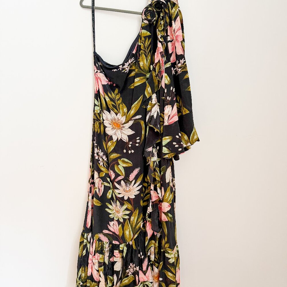 FARM RIO - Surreal Flowers One-Shoulder Crêpe de Chine Midi Dress - Black - XL - Picture 2 of 10